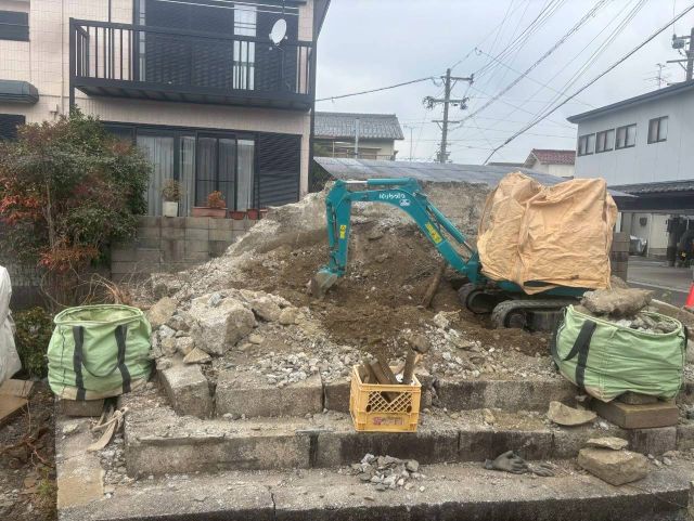 桑名市佛眼院　永代供養墓工事　⑧無縁塚解体